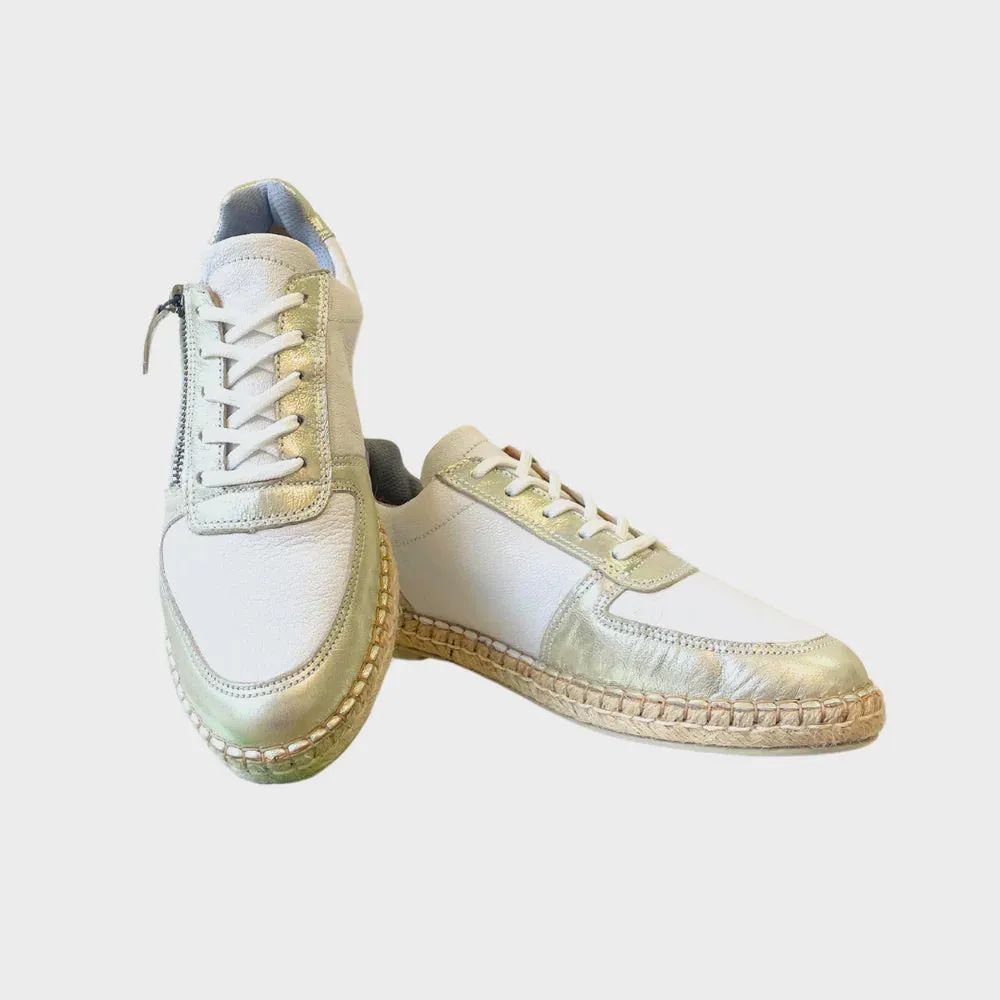 Amara - White