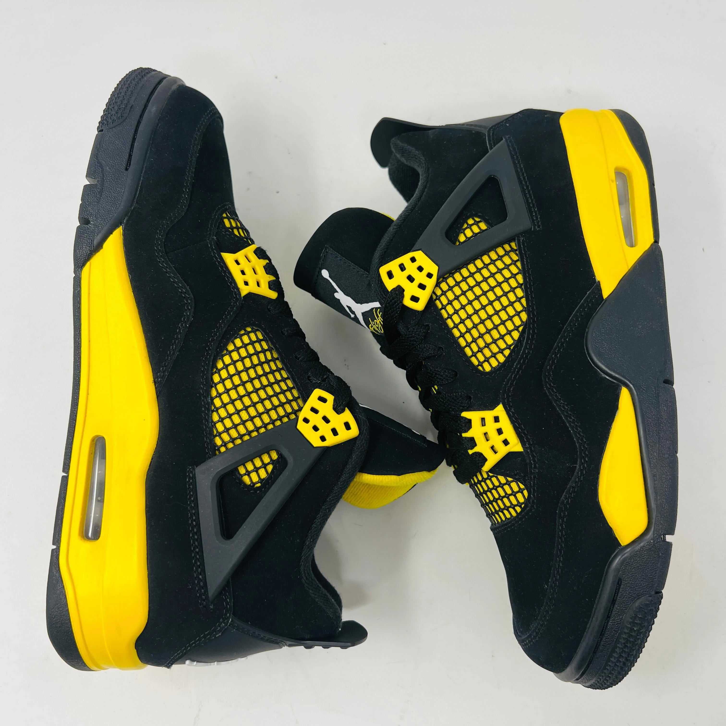 Jordan 4 Retro Thunder (2023)