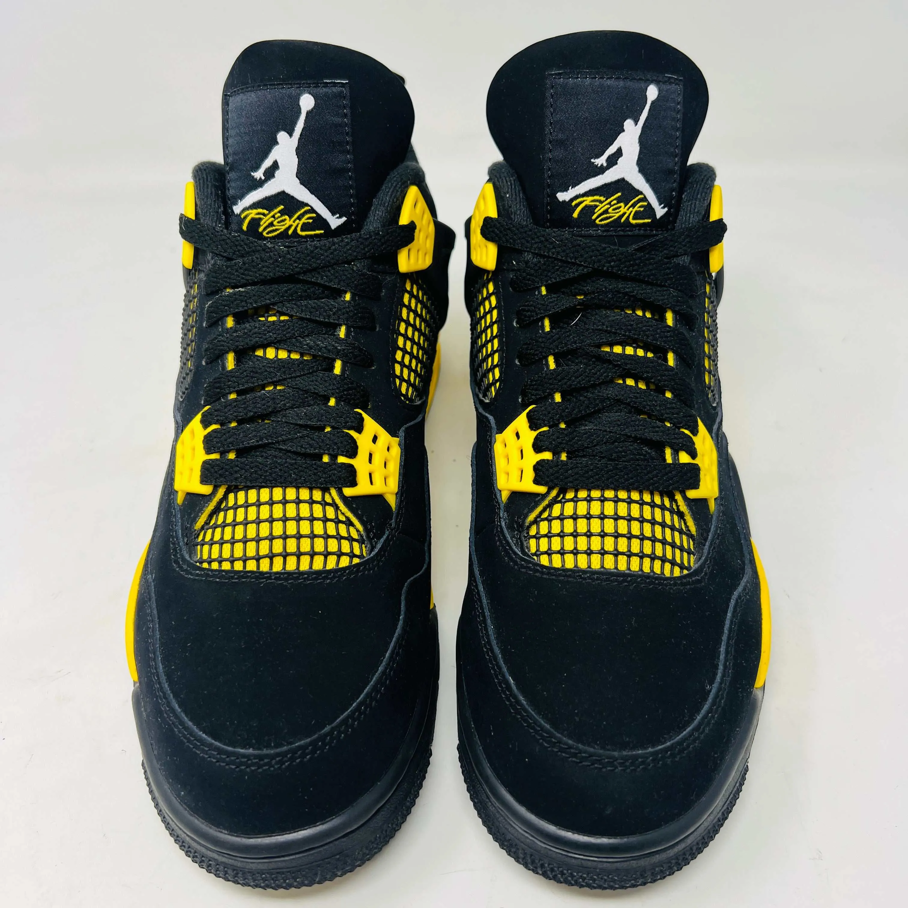 Jordan 4 Retro Thunder (2023)
