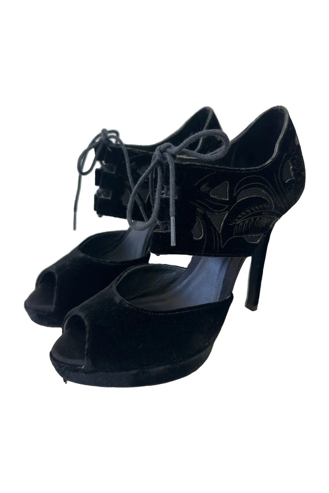 Lace Up Heels in Black