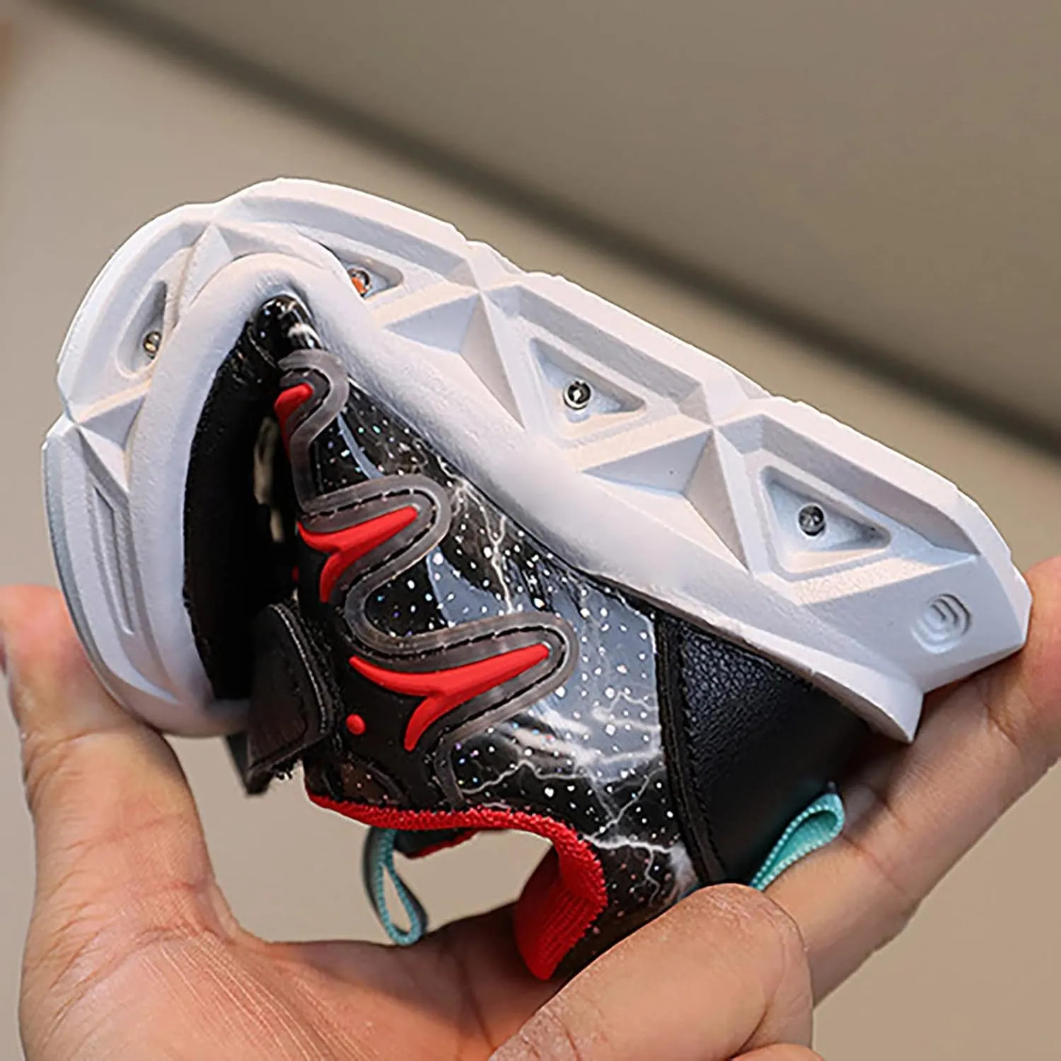 LED Charged Light Up Shoes for Boys Girls Breathable Soft Sole Strap Collision Color Toddler Shoes