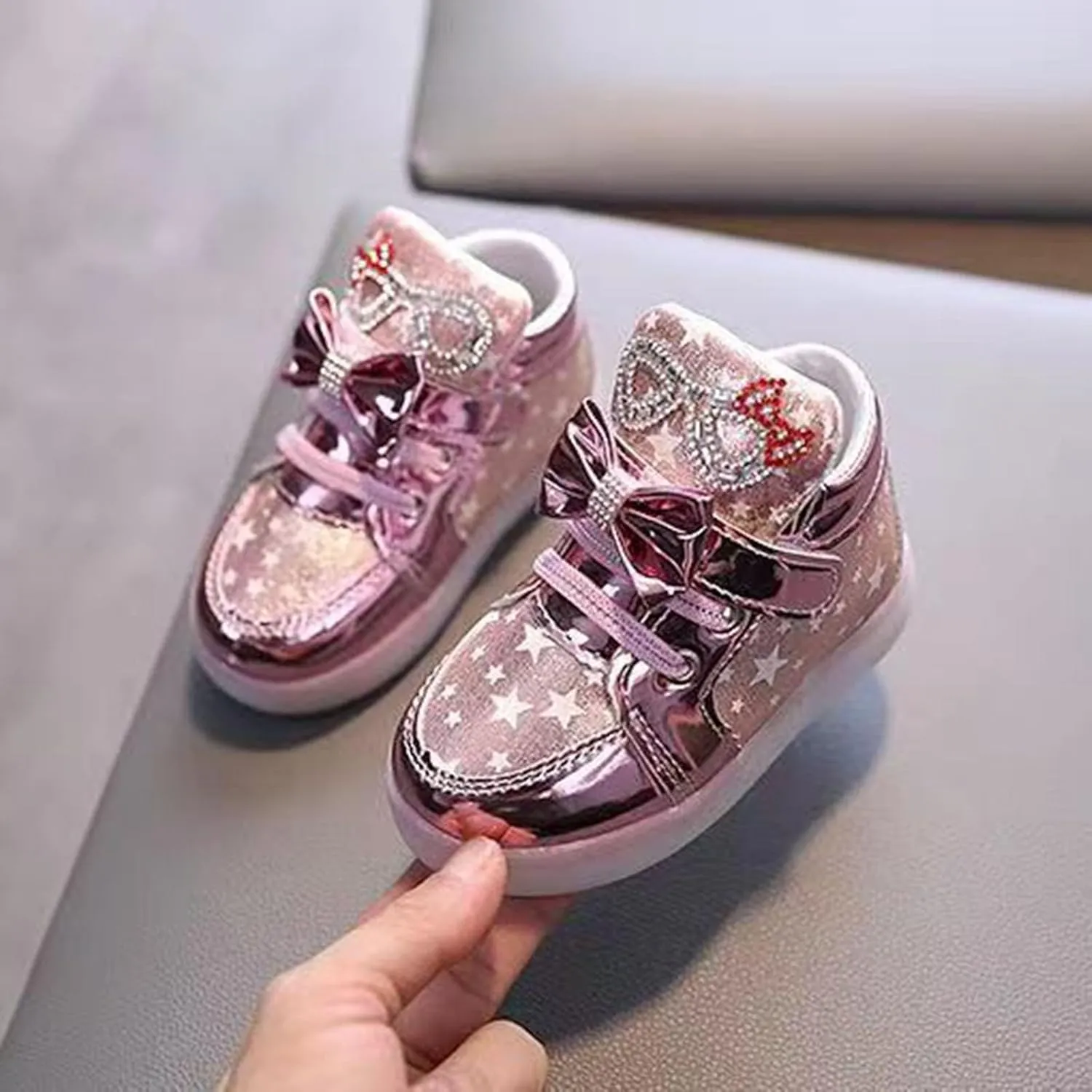 Light Up Shoes Non-Slip High Top Slip On Shoes Lac𝐞 Up Bow Walking Shoes Wide Toe Box Warm Led Snow Boots