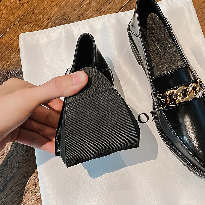 Women‘s Metal Chain Retro Pointed Shoes Thick Bottom Loafers
