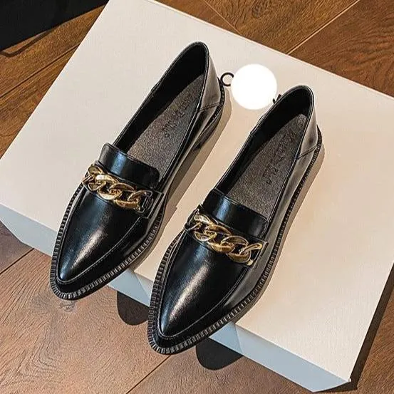 Women‘s Metal Chain Retro Pointed Shoes Thick Bottom Loafers