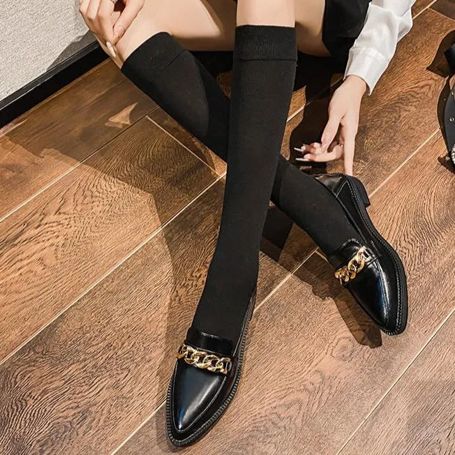 Women‘s Metal Chain Retro Pointed Shoes Thick Bottom Loafers